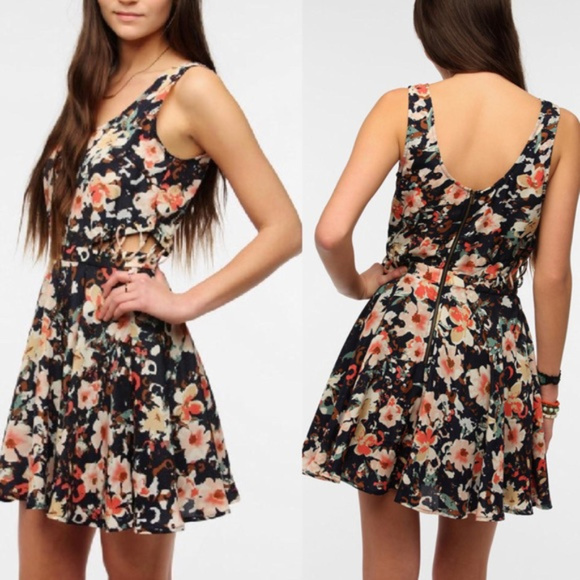 Lucca Couture Dresses & Skirts - Lucca Couture | cutout | floral | Dress | 4